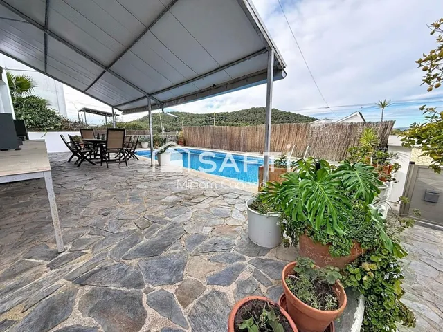 Casa amplia con piscina y jacuzzi en Calafell - foto 5