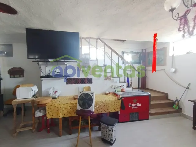 Casa vallada de 3 plantas — 23