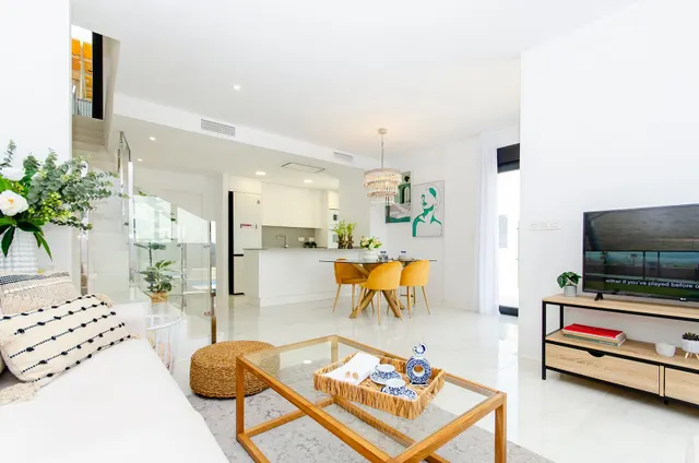 Villas espaciosas, 3 dormitorios, 3 baños y piscina propia — 2