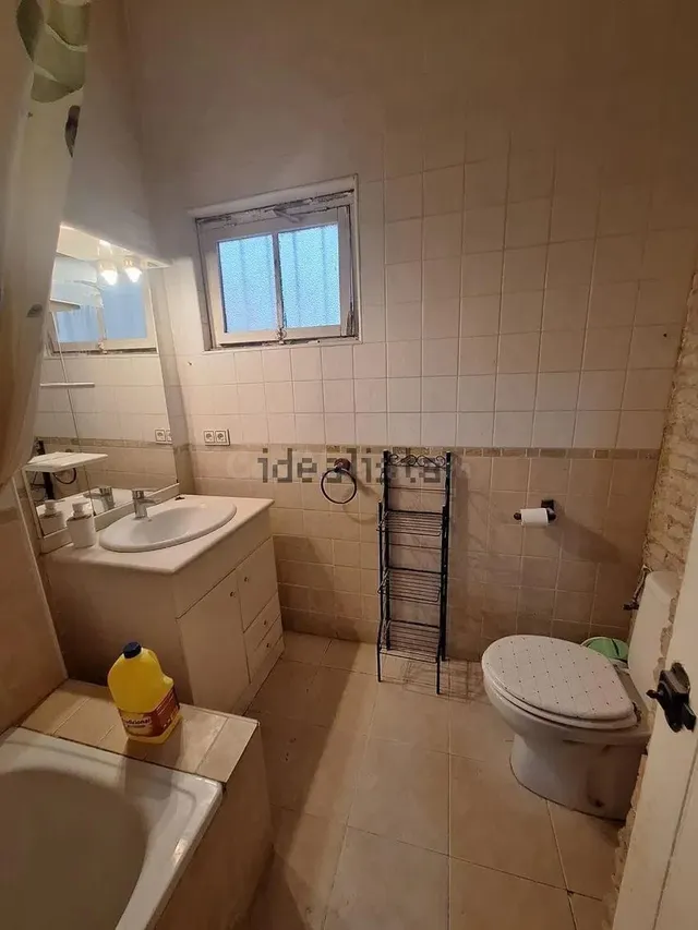 Alquiler de piso en Calle Angel Guimerà — 17