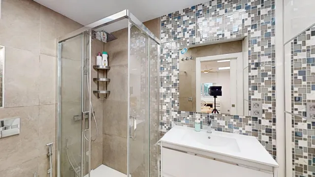 Piso en venta en Marbella centro con licencia turística, en residencial con piscina. — 12