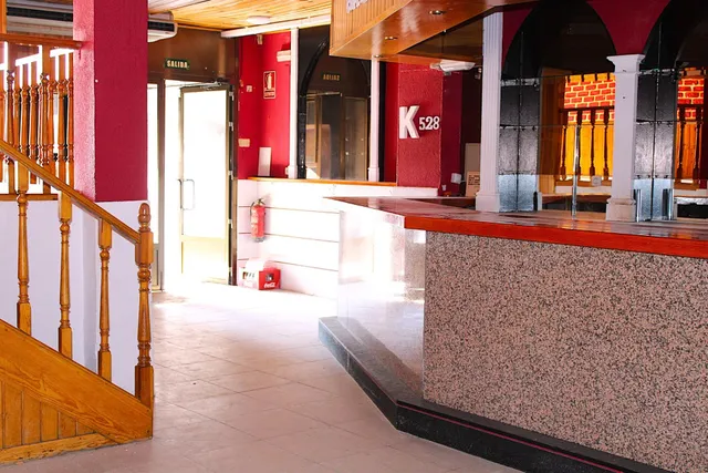 Céntrico Local Comercial en Guadarrama, con posibilidad de c - foto 4