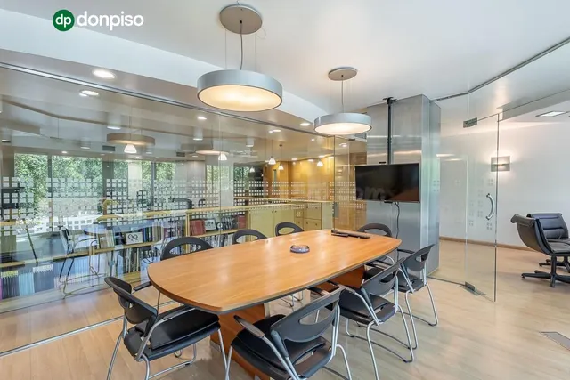 EXCLUSIVO INMUEBLE EN PLAZA DE CARRETAS, JUNTO AL EMBLEMÁTICO PASEO DEL SALÓN — 5