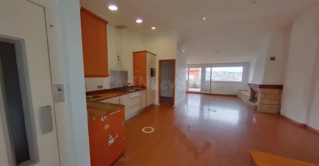 CASA DOSADA OCUPADA 3 PLANTAS 452 M2 GARAJE , BALCÓN, 2 TERR - foto 2