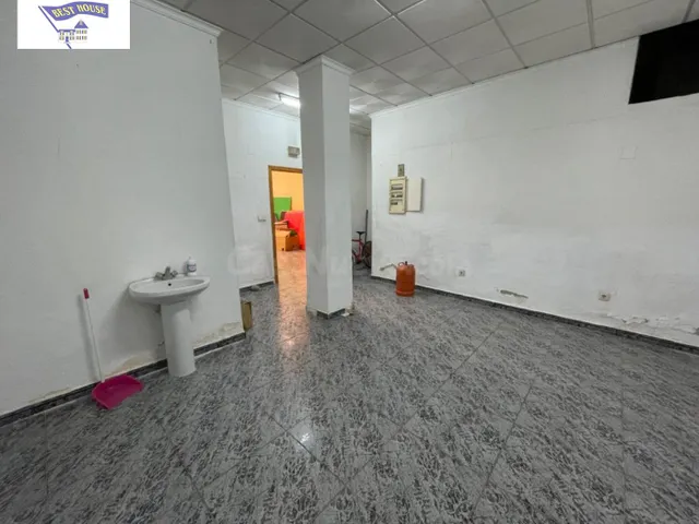 LOCAL COMERCIAL EN FERIA — 2