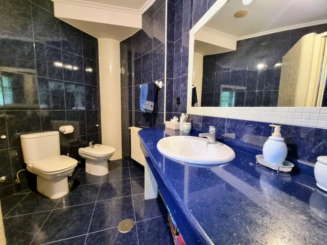 CASAS INDIVIDUALES  CON PARCELAS EN CIMBRIO (BARCENA DEL BIERZO) — 39