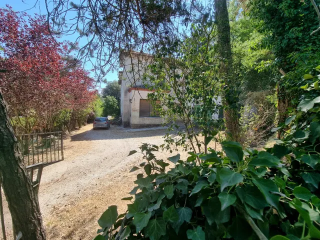 Cinco Casas mas terreno edificable en venta — 21