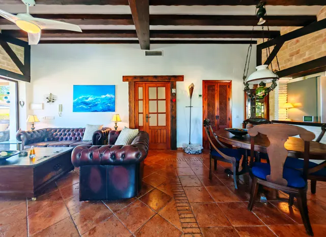 1.213 M2 DE PARCELA, DOS construcciones Y UN EXTERIOR QUE LO CAMBIA TODO — 41
