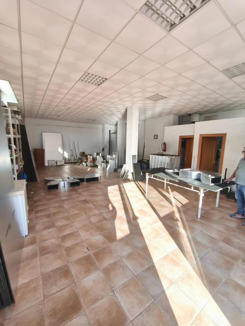 BAJO COMERCIAL EN PLENO CENTRO PUENTE TOCINOS