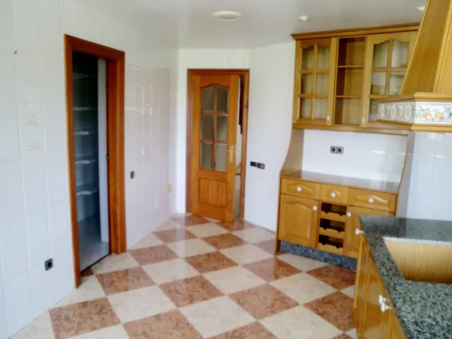 Chalet independiente en Murcia capital con parcela de 2.500 m2, piscina y 8 dormitorios — 12
