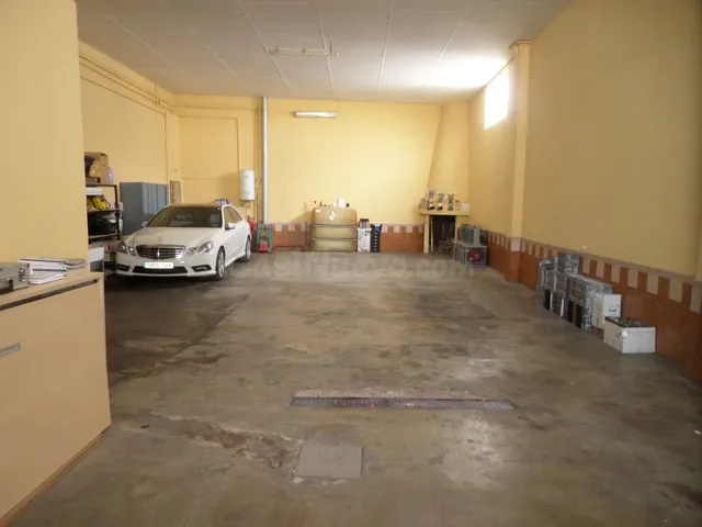 Piso 4 habitaciones 300m² en venta - Tomelloso