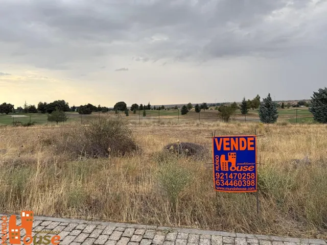 Parcelas en venta en La Faisanera, junto al Campo de Golf