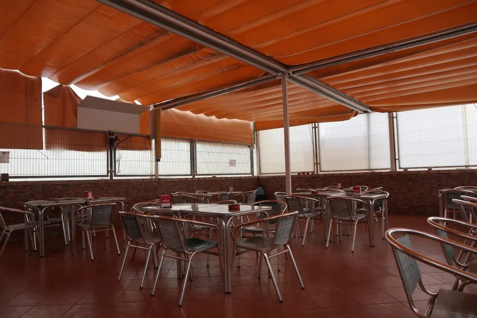 ESPECTACULAR COMPLEJO DE HOSTELERÍA EN PLENO FUNCIONAMIENTO