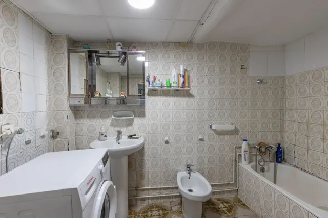 BONITA CASA PARA REFORMAR — 8
