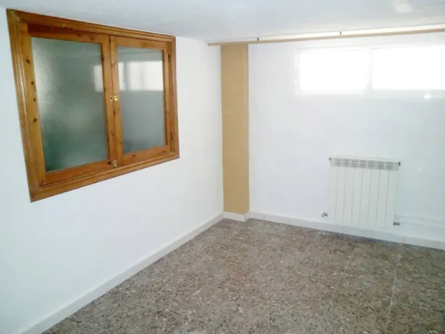 Chalet independiente en Murcia capital con parcela de 2.500 m2, piscina y 8 dormitorios — 24