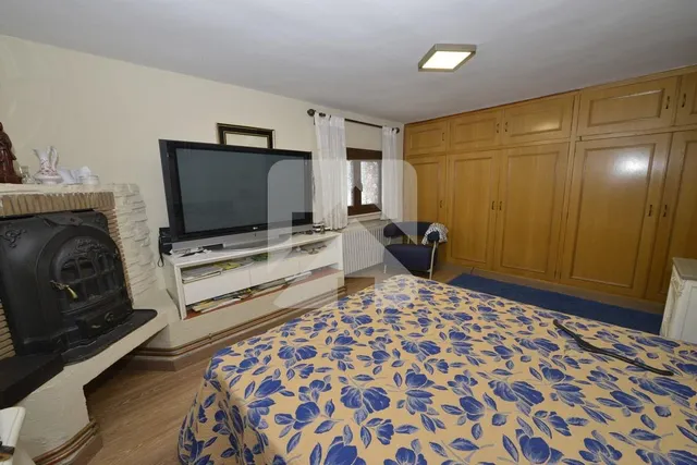 Espectacular villa en urbanización vigilada — 29