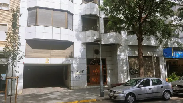 ENTRESUELO PLANTA 1ª  CON PLAZA DE GARAJE - CATARROJA — 7