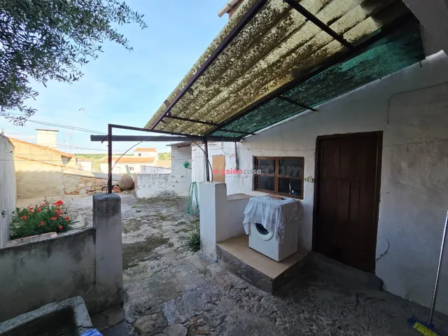 CASA EN VENTA EN PEDROCHE - foto 3