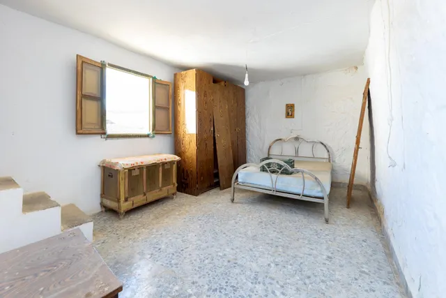 CASA EN AGRÓN — 33
