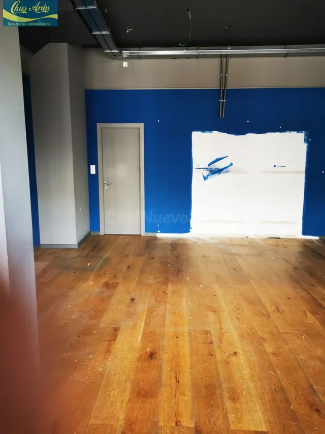 Céntrico local comercial en alquiler - foto 4