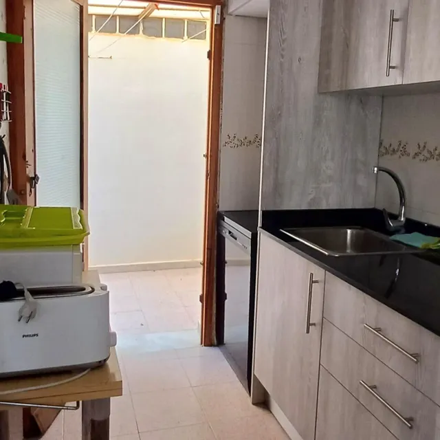 Amplia vivienda en urbanización con aparcamiento y piscina — 22