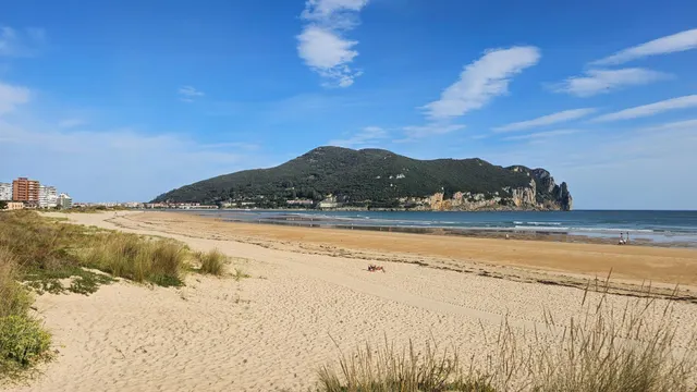 Chalet en primera línea de Laredo — 48