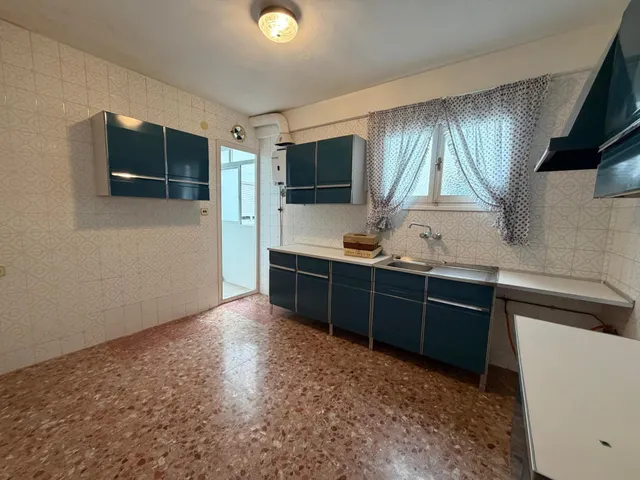 Amplia vivienda de 4 dormitorios en el centro de San Juan de Alicante — 6