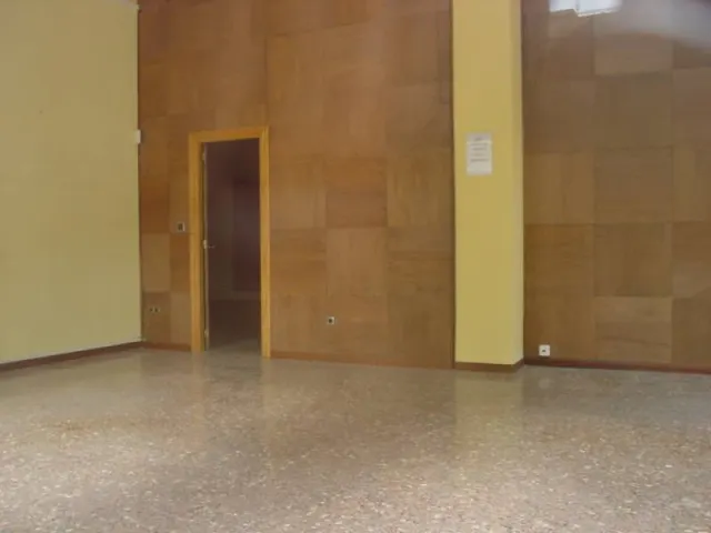 LOCAL CENTRICO — 6