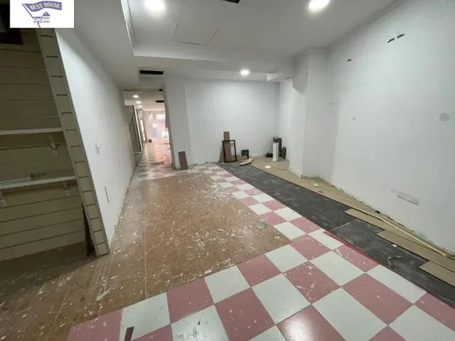 AMPLIO LOCAL EN ZONA VILLACERRADA — 12