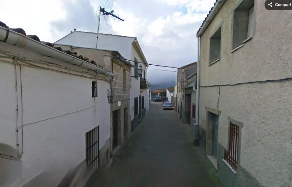 Vivienda para reformar en venta en Torre de Santa María, Cáceres