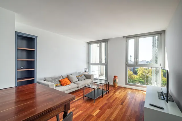 PISO CON VISTA AL MAR — 3