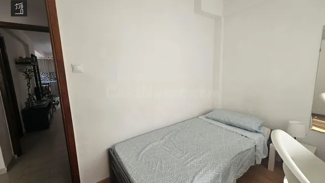 Alquiler de una habitación* en piso compartido* en Somosierr - foto 2