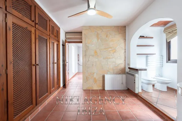 Casa-Chalet en Venta en Santa Eularia Des Riu Baleares — 34