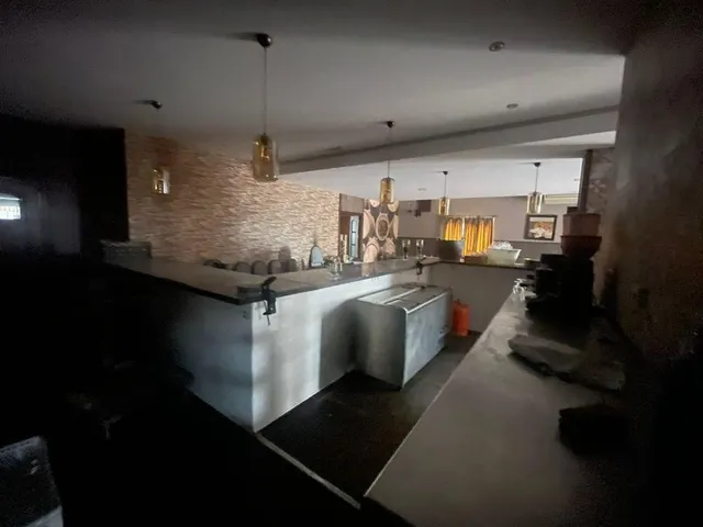 SALÓN DE  BODAS Y RESTAURANTE EN VENTA — 24