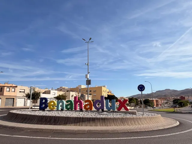 ESTUPENDO PISO EN BENAHADUX — 27