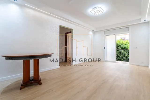 EXCLUSIVA VIVIENDA DE 4 DORMITORIOS, TOTALMENTE REFORMADA, A - foto 2