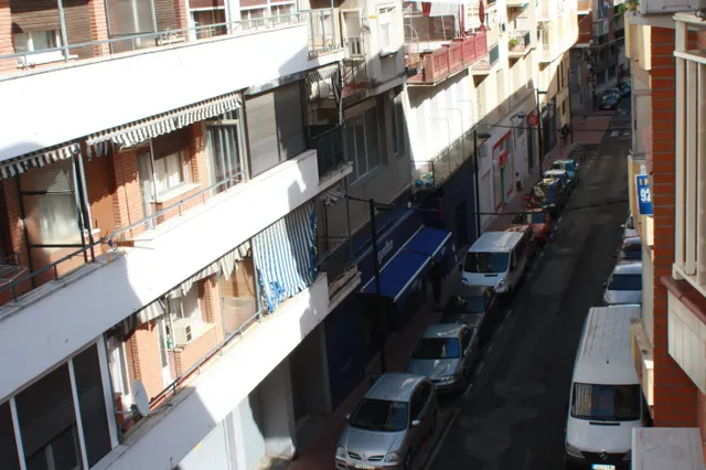 Piso en la calle Antonio de la Cadena — 18