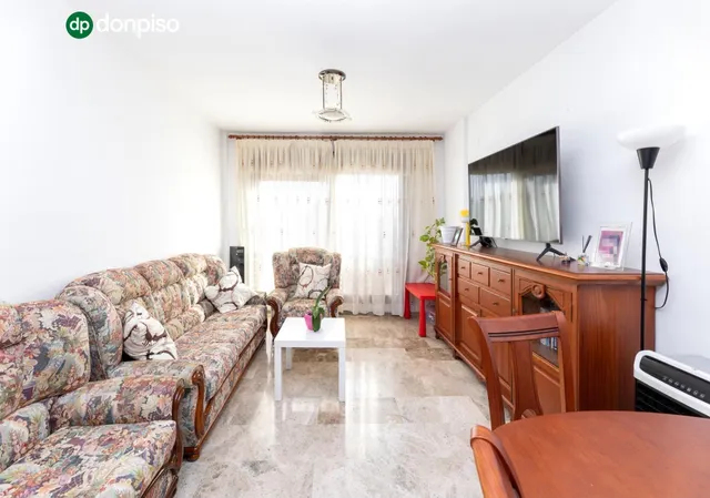 MAGNIFICO PISO EN ARMILLA DE 2 DORMITORIOS CON TRASTERO — 2