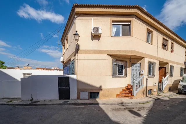 Amplia Casa en Gabia Chica — 5