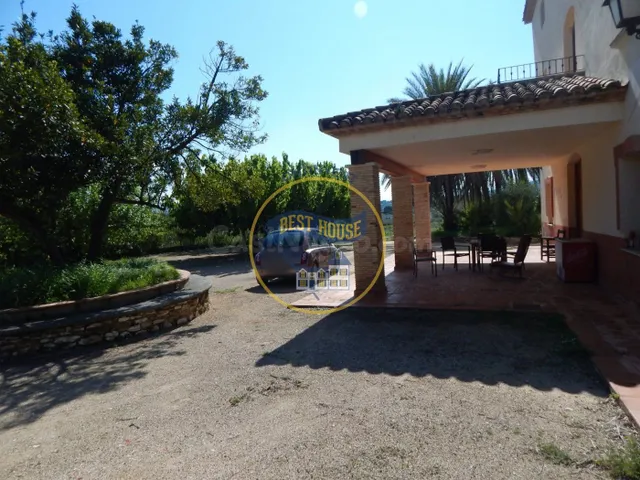 CASA DE CAMPO DE GRAN TAMAÑO Y CON MUCHO TERRENO, ONTINYENT - foto 3