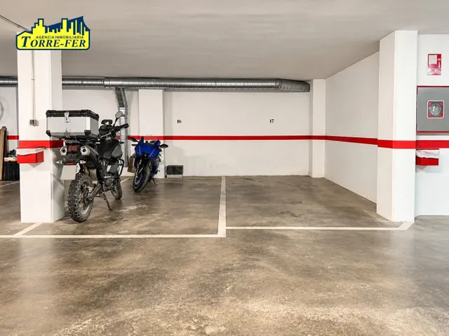 ¡plaza de garaje en venta en pleno centro de almeria, en calle gonzalez garbín! — 4