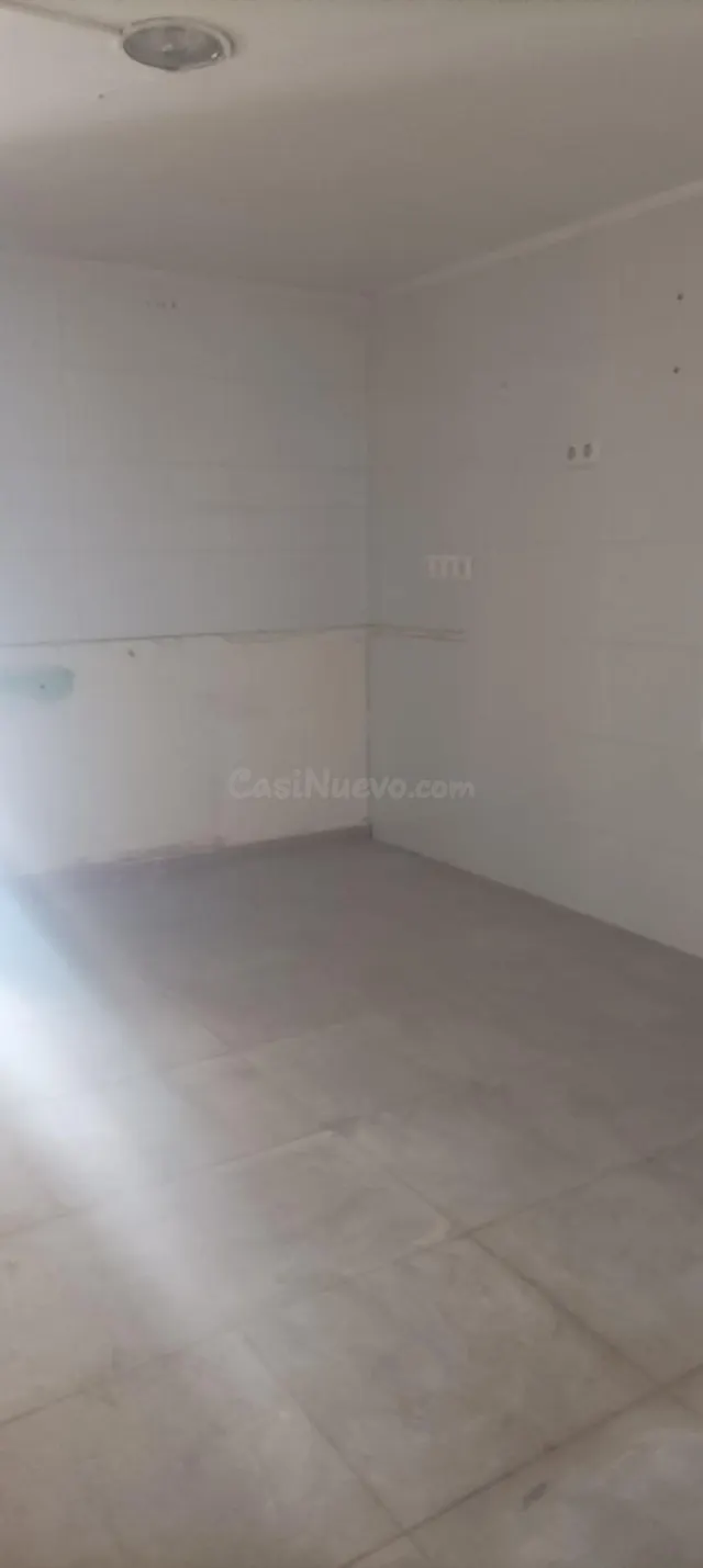 LOCAL COMERCIAL FRENTE COLEGIO — 5