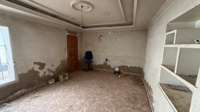 Venta de casa de campo con terreno en Baños y Mendigo. — 17