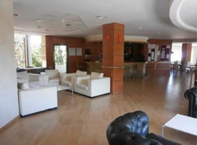 Local Comercial en Monte Pego — 2