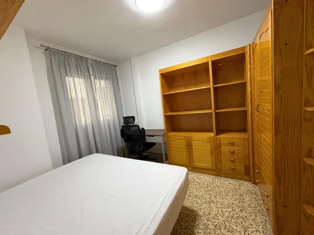 Piso 3 habitaciones 106m² en alquiler - Camino de ronda — 29