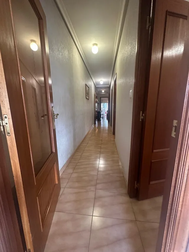 Venta: Amplio y Luminoso Piso en el Barrio de los Judíos. — 9