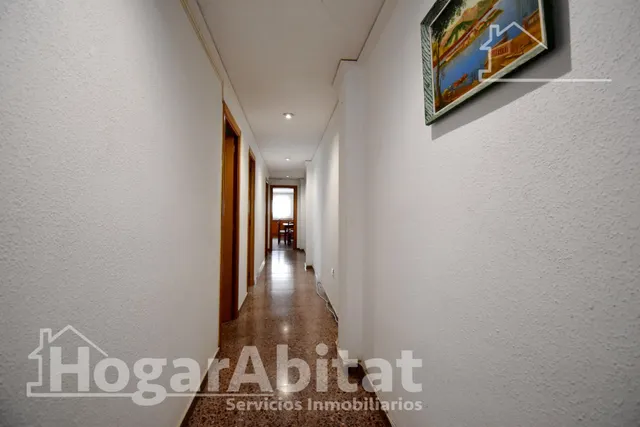 ¡excelente ubicación! amplio y luminoso con ascensor y balcón — 28