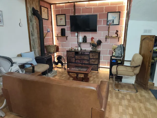 Casa reformada con terraza, finca de 750 m2 y cuadra, con vistas al Aramo — Morcín — 37