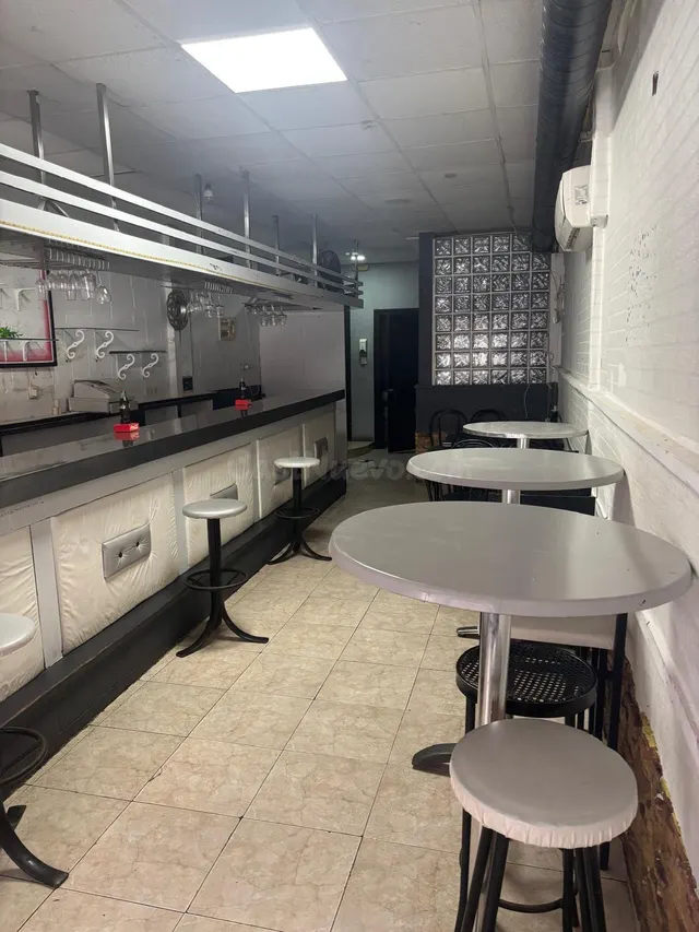 ¡OPORTUNIDAD! Se vende local comercial de 50 m2 cerca del Ho - foto 4