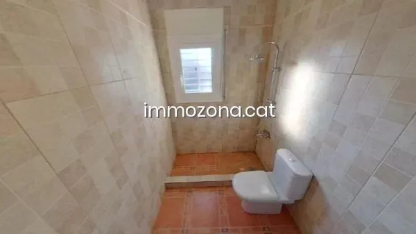 CASA OCUPADA DE 88 M2, 3 habitaciones, 1 BAÑOS, EN C/ CAMPANYA, LLORET DE MAR — 7